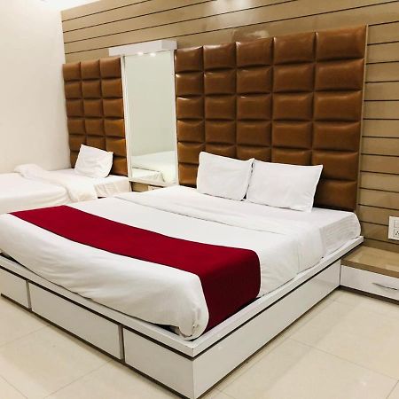 Hotel Blessing Bells, Fazilka Экстерьер фото