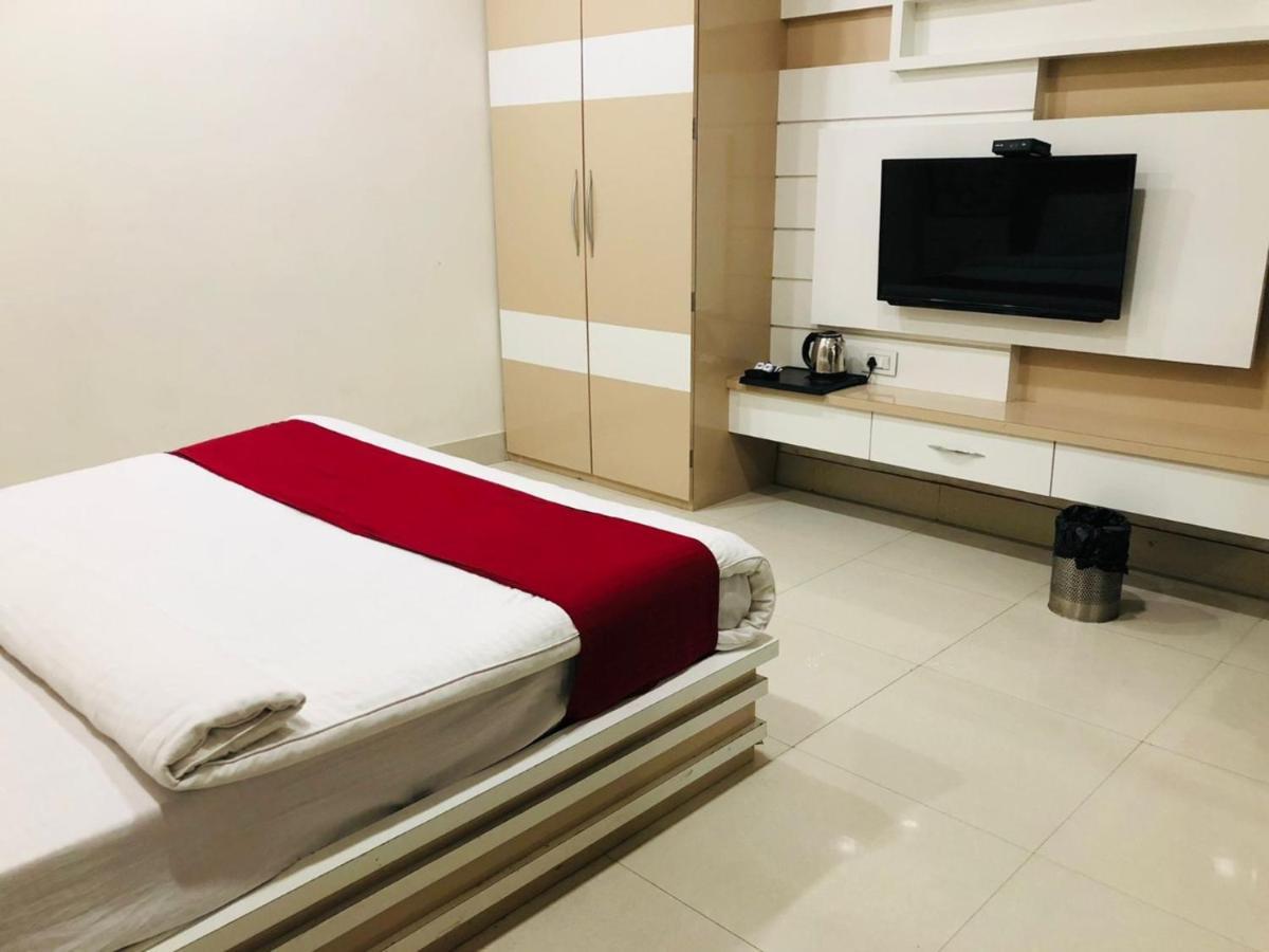 Hotel Blessing Bells, Fazilka Экстерьер фото