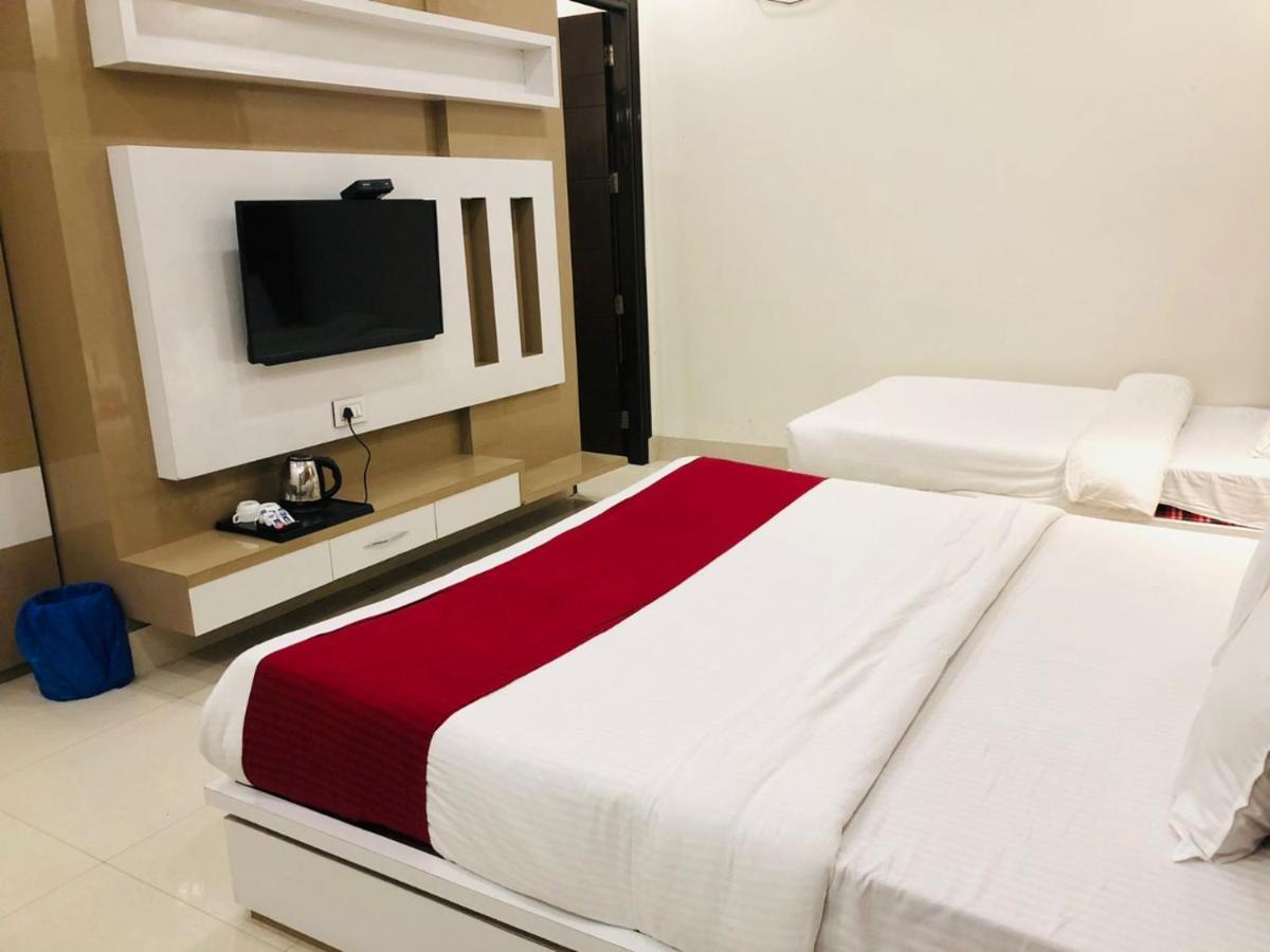 Hotel Blessing Bells, Fazilka Экстерьер фото